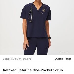 Catarina Relaxed Scrub Top XS. Boxy fit. No imperfections.
